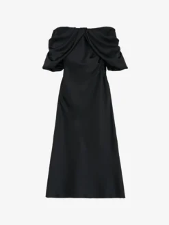 Abito da sera drappeggiato con spalle scoperte da Donna in Nero