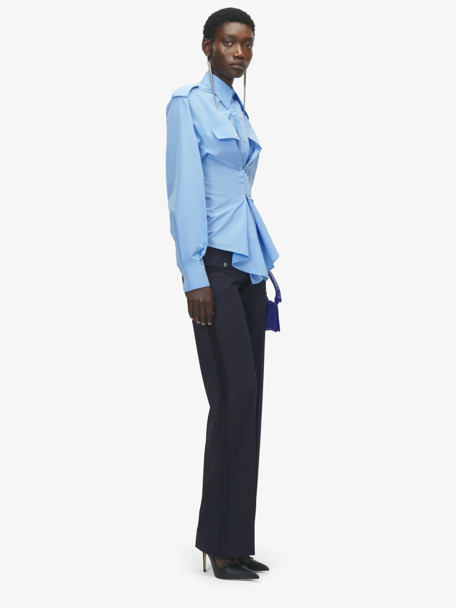 Camicia a maniche lunghe arricciata da Donna in Blu