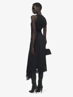 Gonna midi asimmetrica con orlo in pizzo da Donna in Nero