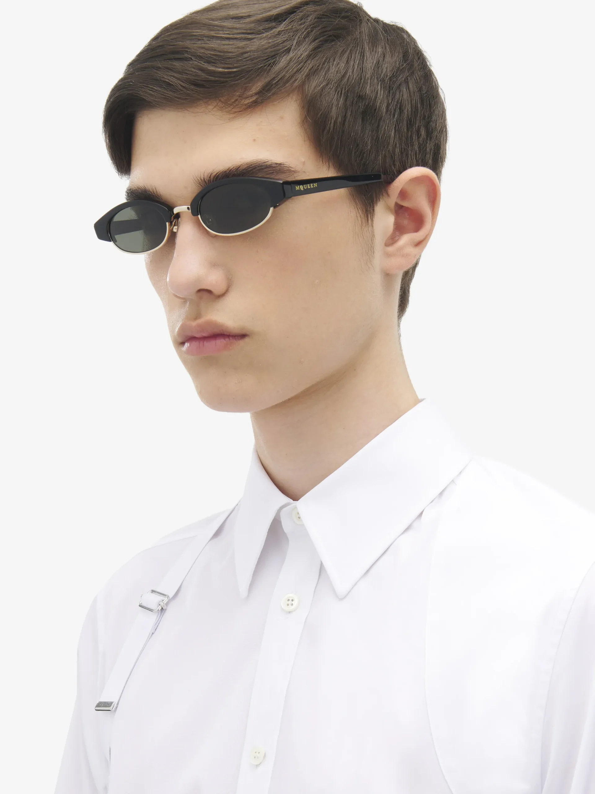 Occhiali da sole McQueen Ellipse in Nero/Fumé